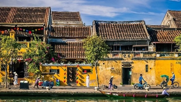 Etrangers bloqués à Hoi An des ambassadeurs de bonne volonté du tourisme